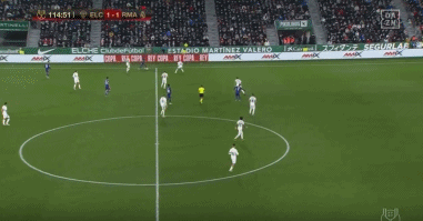 每体：由于拉什福德未来不确定，巴萨关注努萨、福法纳和马拉