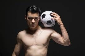 决赛对手：梅西很强但迈阿密国际有弱点！想跟梅西当队友！